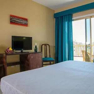 3* Hotel Aeropuerto Sur